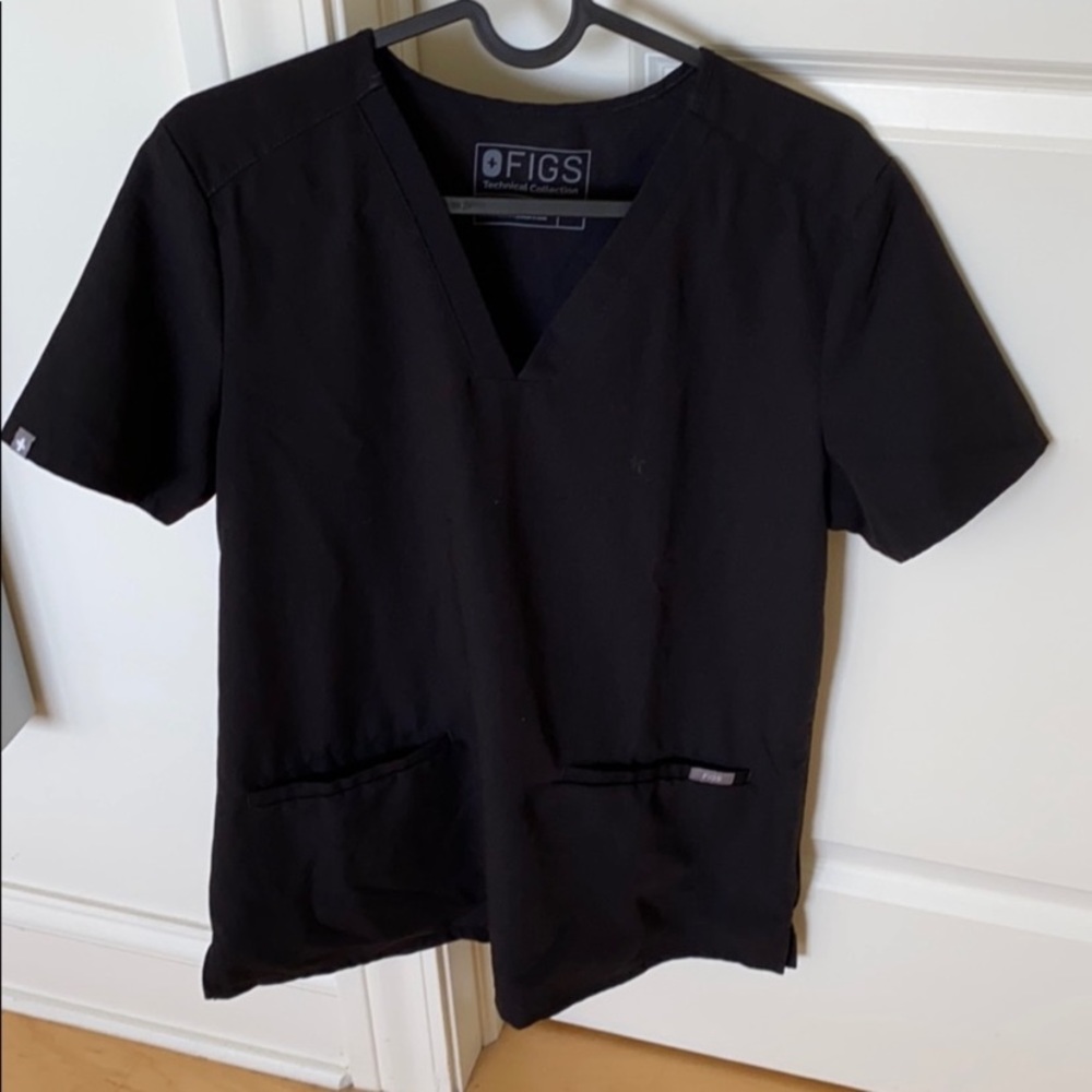 Figs scrub top